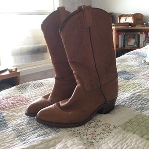 100% Genuine Leather Boots!