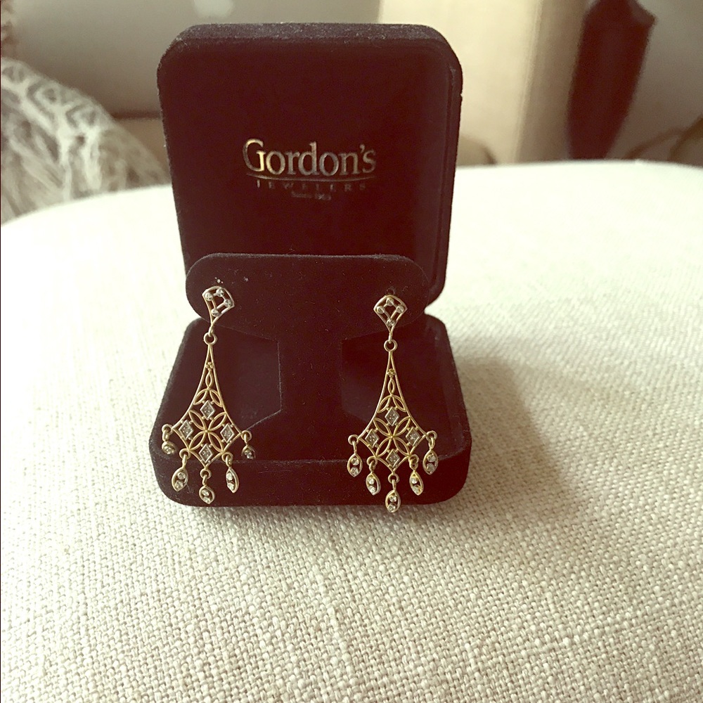 Beautiful chandelier earrings