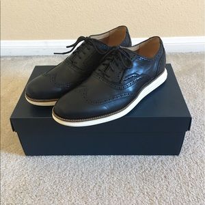 🆕  black cole haan shoes