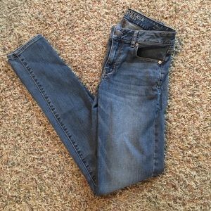 American Eagle Hi-Rise Skinny Super Stretch Jeans