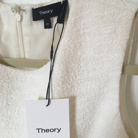 White textured dress - Picture 3 of 4