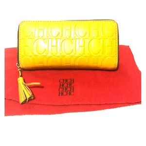 Carolina Herrera mustard wallet