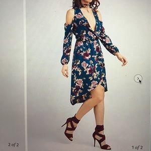 Floral choker neck cold shoulder wrap dress