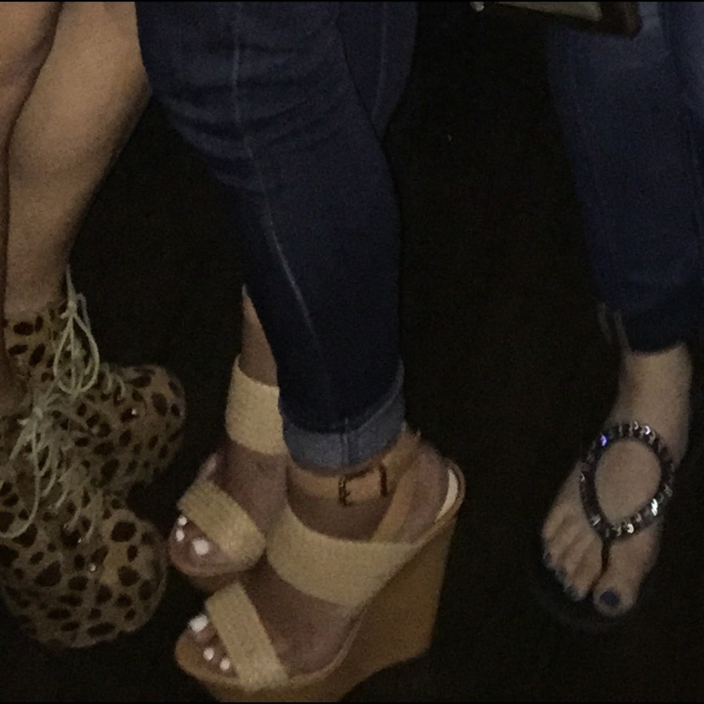 Jessica Simpson wedges