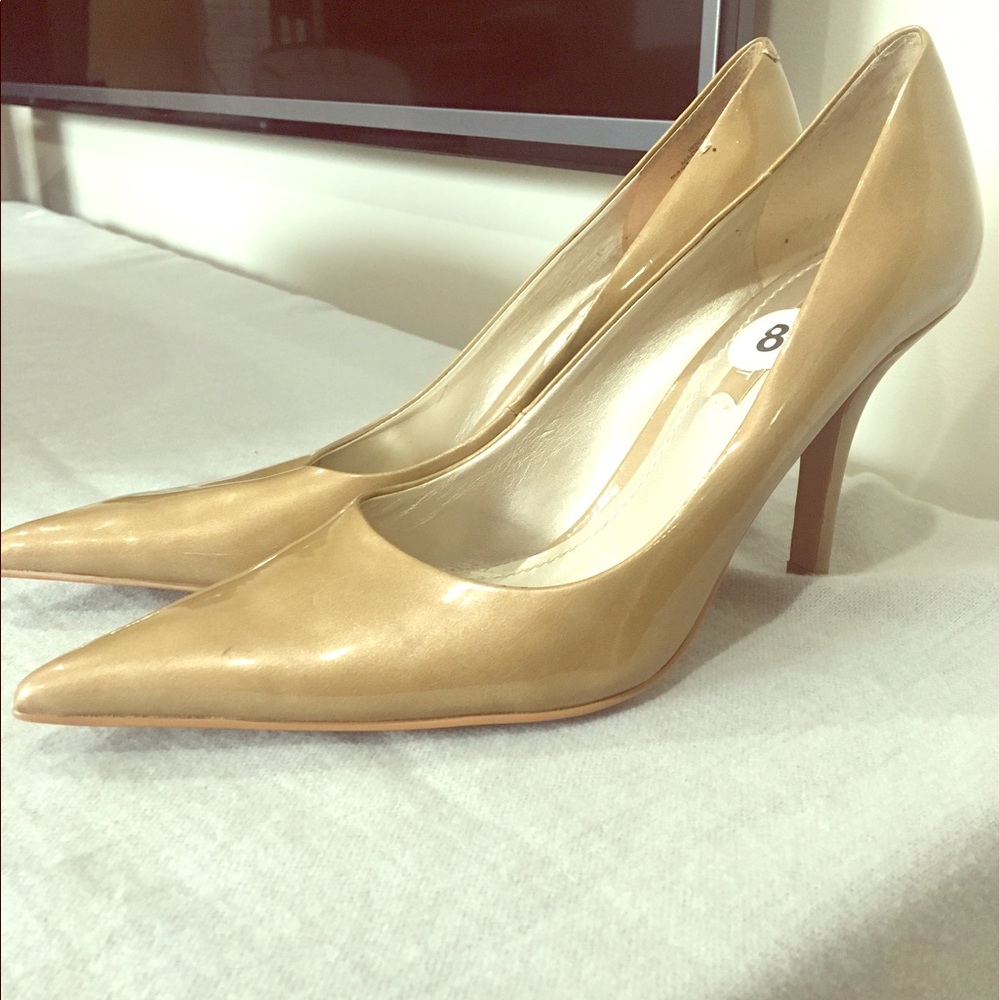 Nine West Golden Nude Pumps