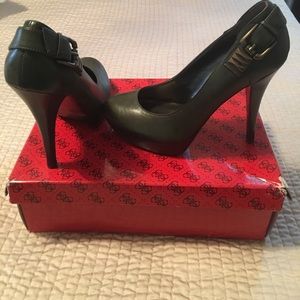 New and never worn leather pumps by Guess