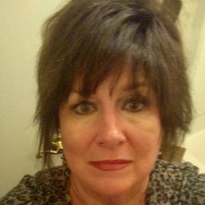 Meet your Posher, Deborah