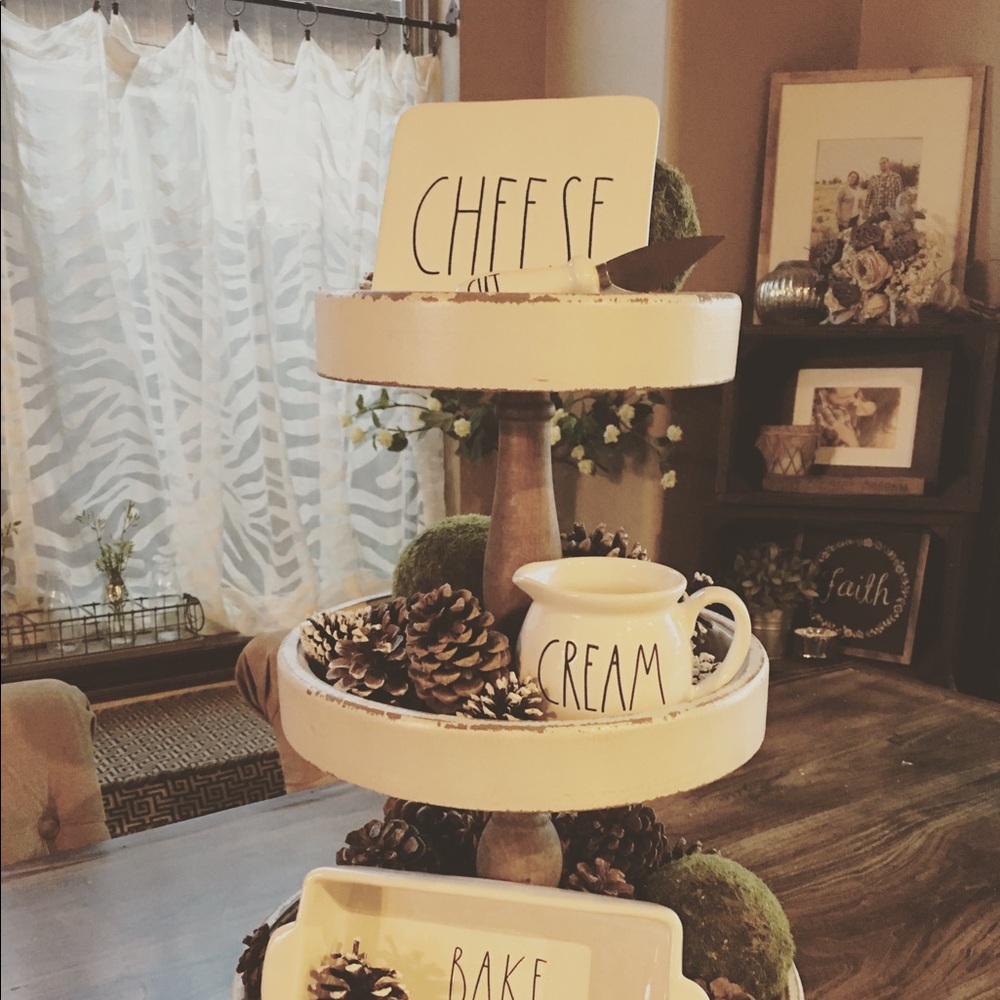 RESERVED .Cheese/cut and let's eat