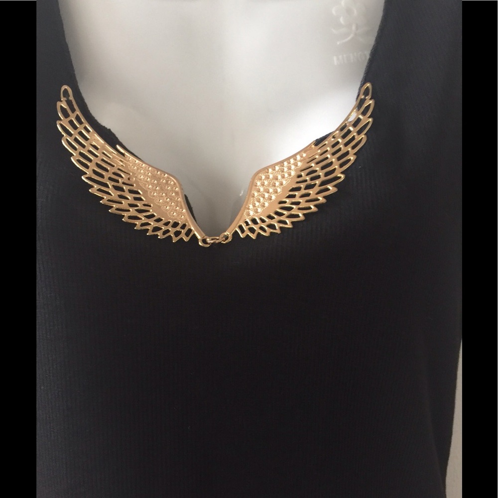 🆕SWEET BLACK TANK TOP WITH GOLD WINGS - Picture 6 of 8