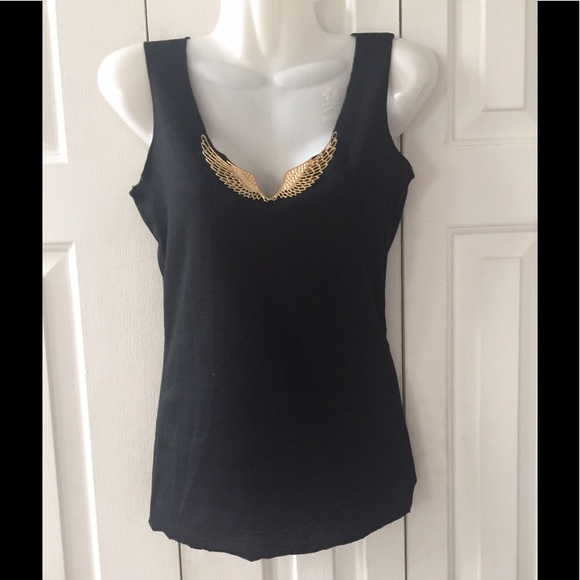 🆕SWEET BLACK TANK TOP WITH GOLD WINGS - Picture 4 of 8
