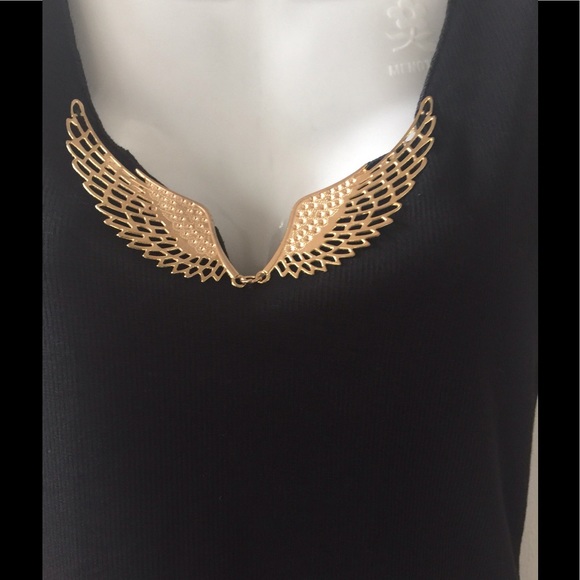 🆕SWEET BLACK TANK TOP WITH GOLD WINGS - Picture 6 of 8