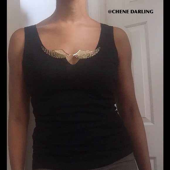 🆕SWEET BLACK TANK TOP WITH GOLD WINGS - Picture 2 of 8