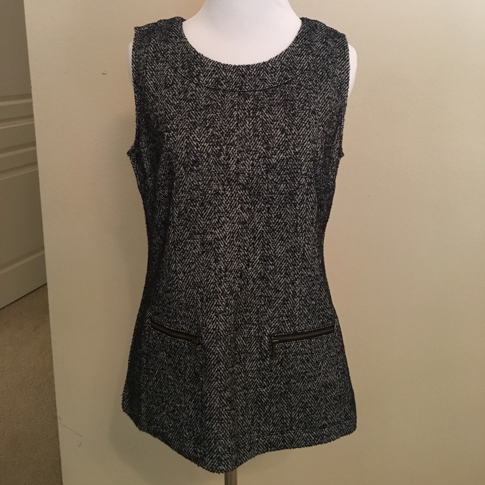 Sleeveless sweater