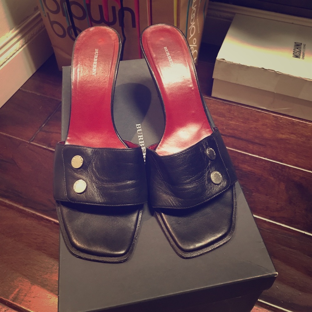 Burberry slides