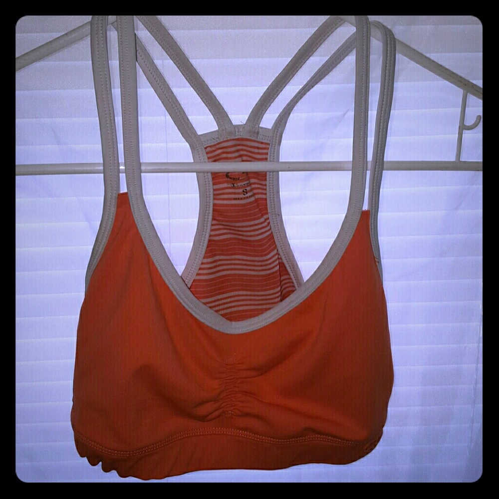 Sports bra