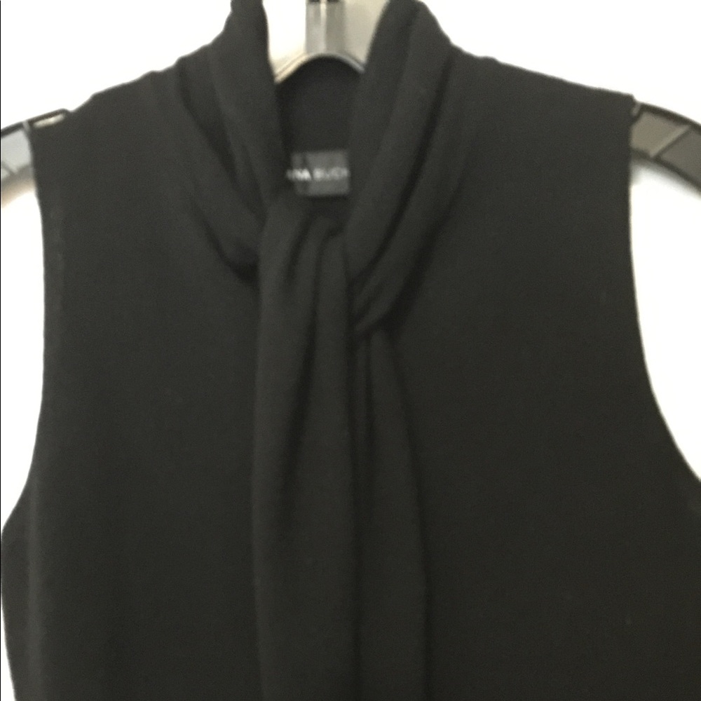 Sleeveless cashmere top