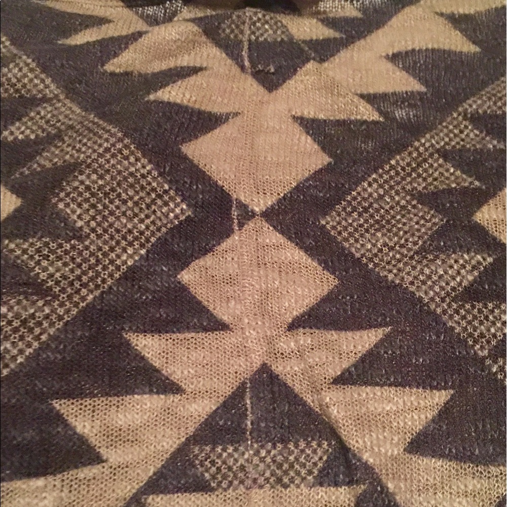 Patterned Knit Top - Picture 3 of 3