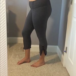 Unique Lululemon Grey Capris