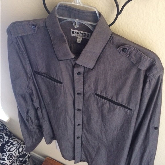 Express Men's Button-up Shirt. - Picture 3 of 4