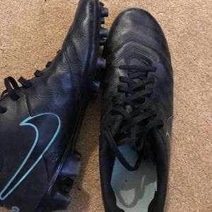 ‼️NIKE TIEMPO SOCCER/FOOTBALL(kicker) CLEATS‼️