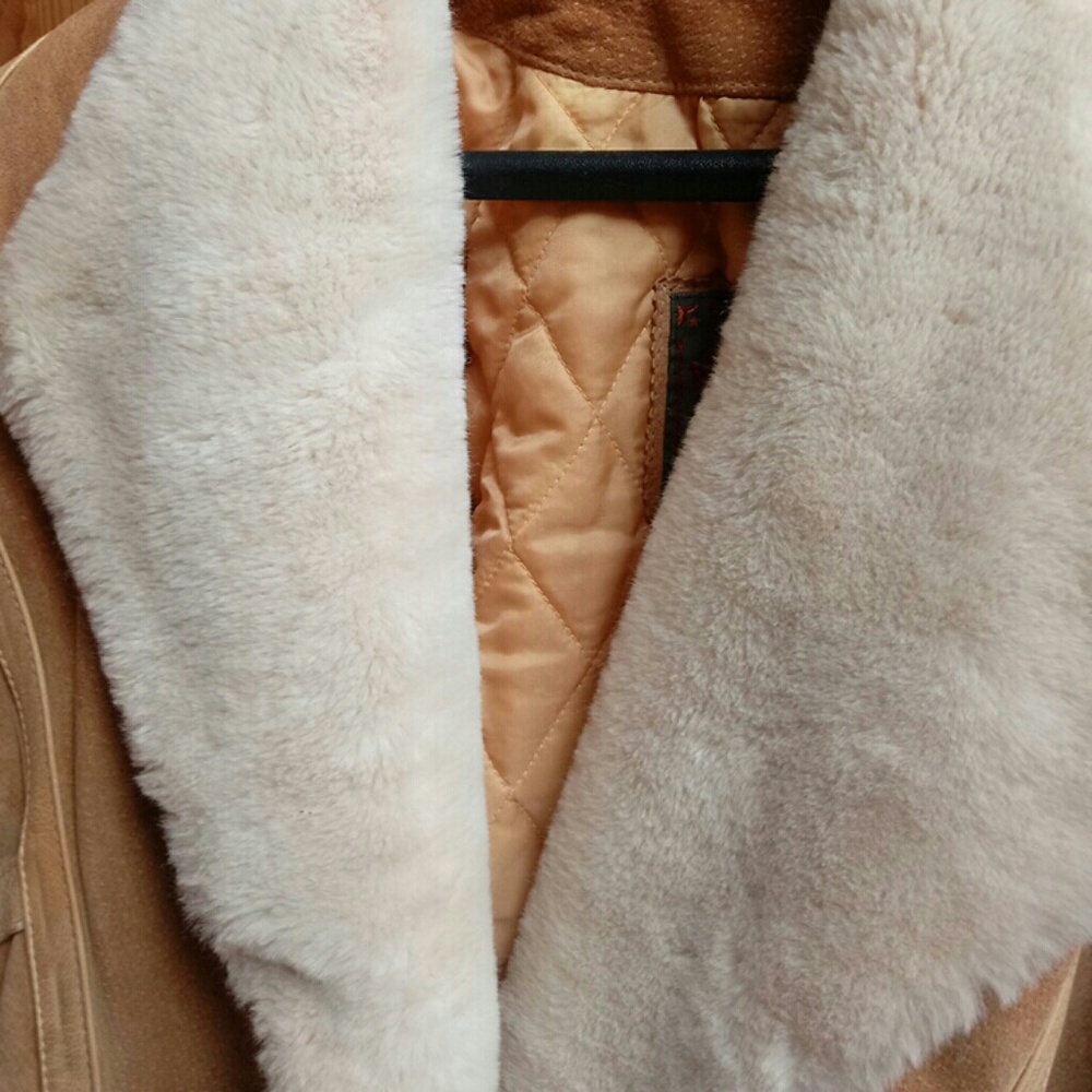 Wilson Leather camel colored  waist length  coat, - Picture 8 of 8