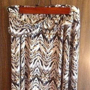 ❤️FREE if bundled❤️Knee length skirt multi-color