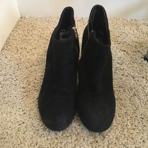 Steve Madden Black Booties - 8