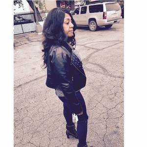 Meet your Posher, Carla