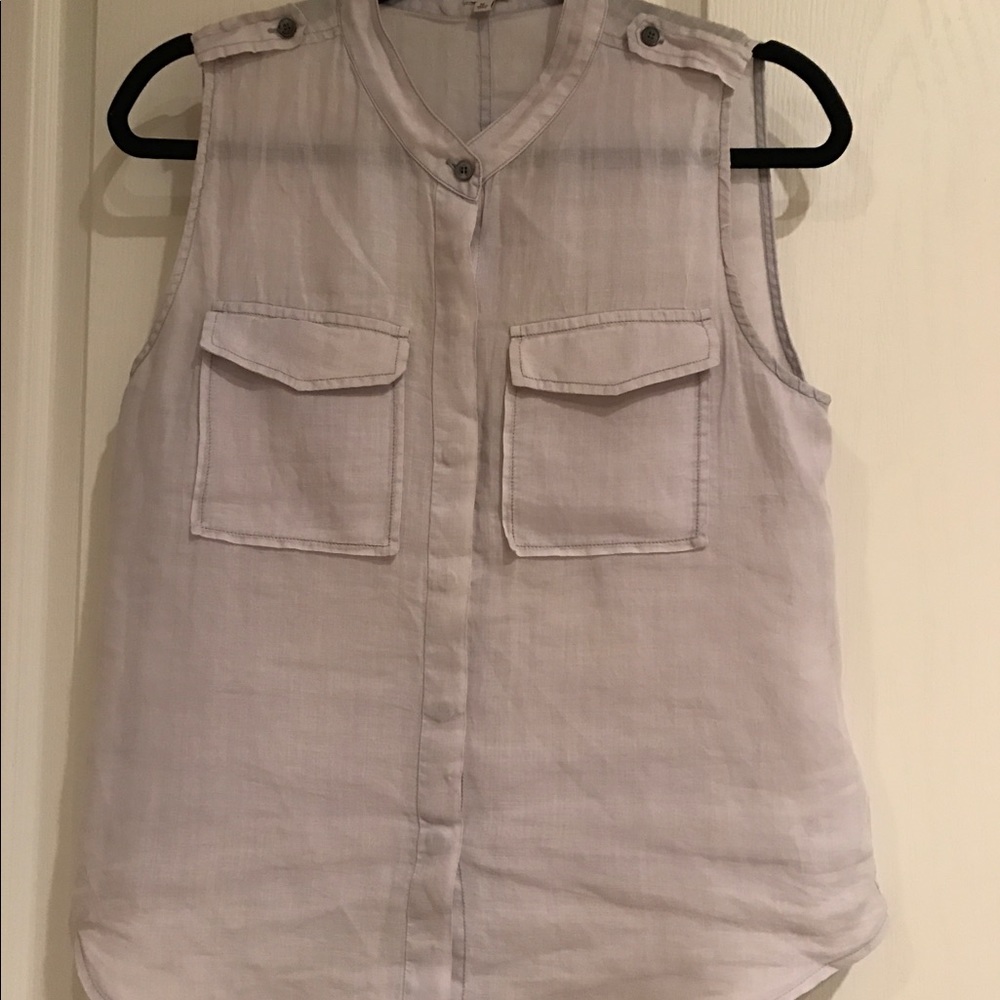 Aritzia babaton sleeveless top