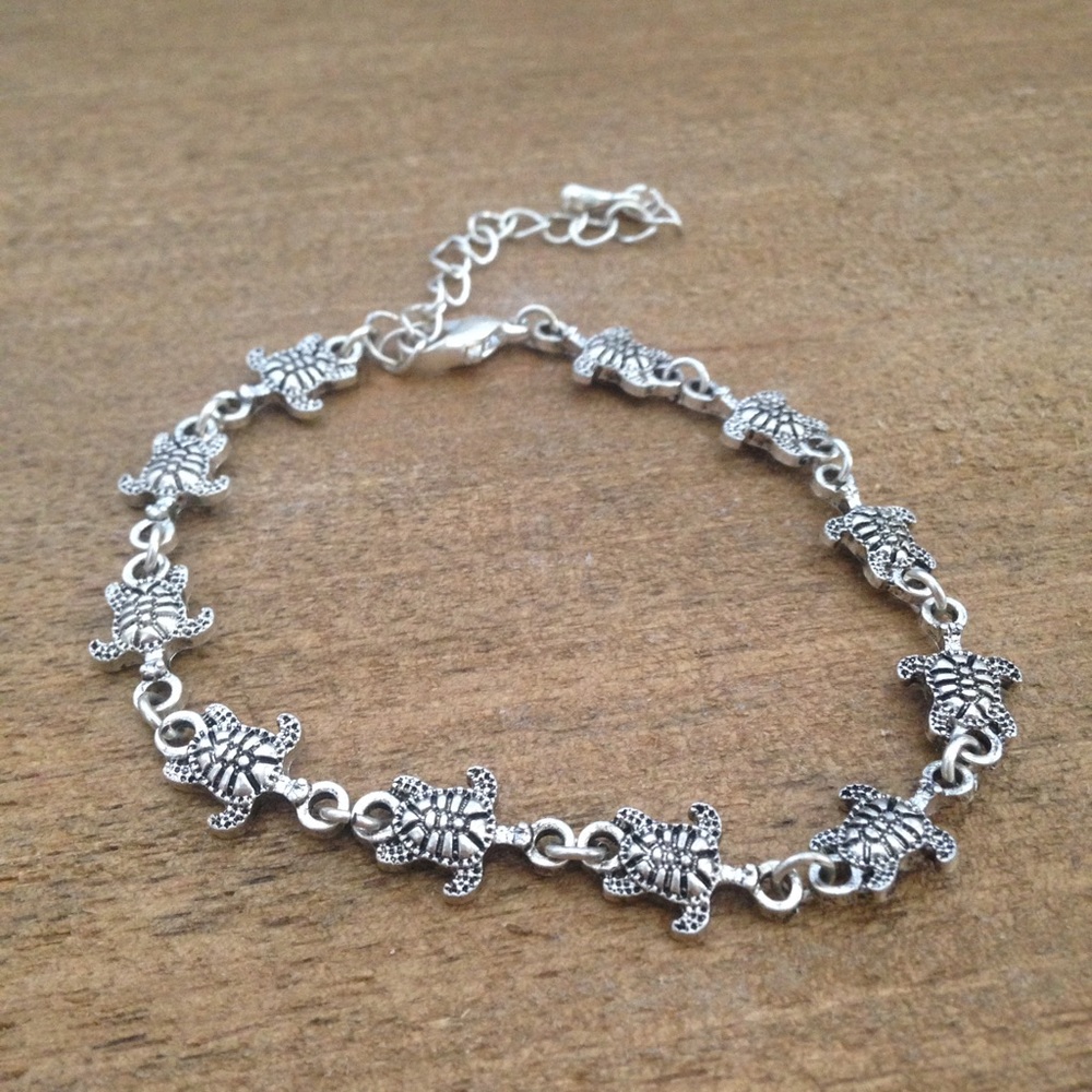 Sterling silver turtle bracelet