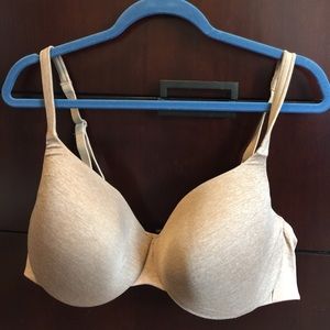 NWT Cacique T-shirt Bra 40DD
