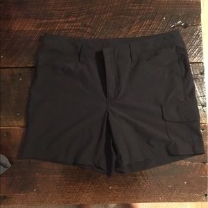 Eddie Bauer Midi shorts