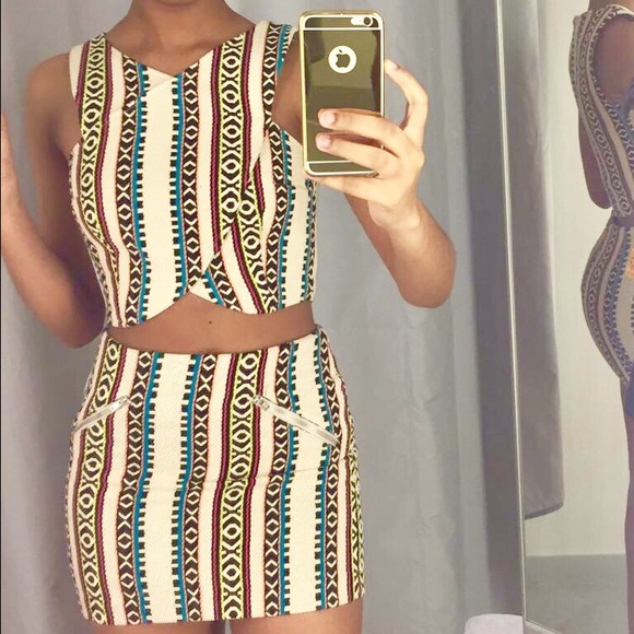 H&M Dresses & Skirts - 🎉 Tribal Crop Top  🎉