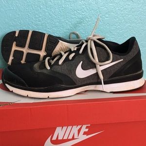 Black Nike Shoes‼️HOLIDAY SALE‼️