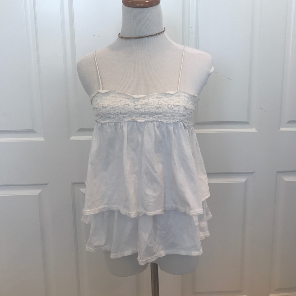 White ruffle from LF