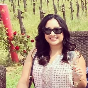 Meet your Posher, Vanessa