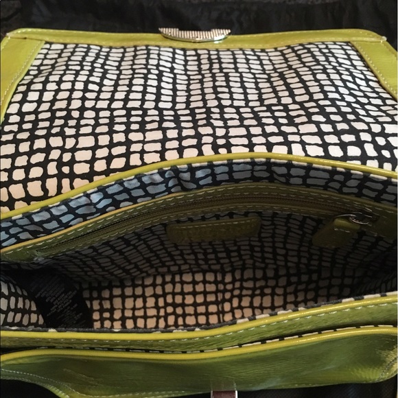 Ben De Lisi stunning green bag - Picture 4 of 9