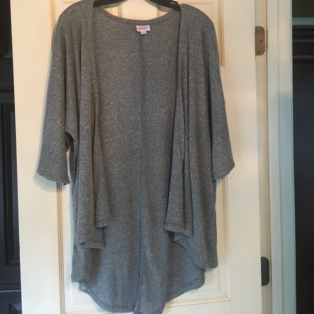 Heathered blue LulaRoe Lindsey. NWOT. Never wore