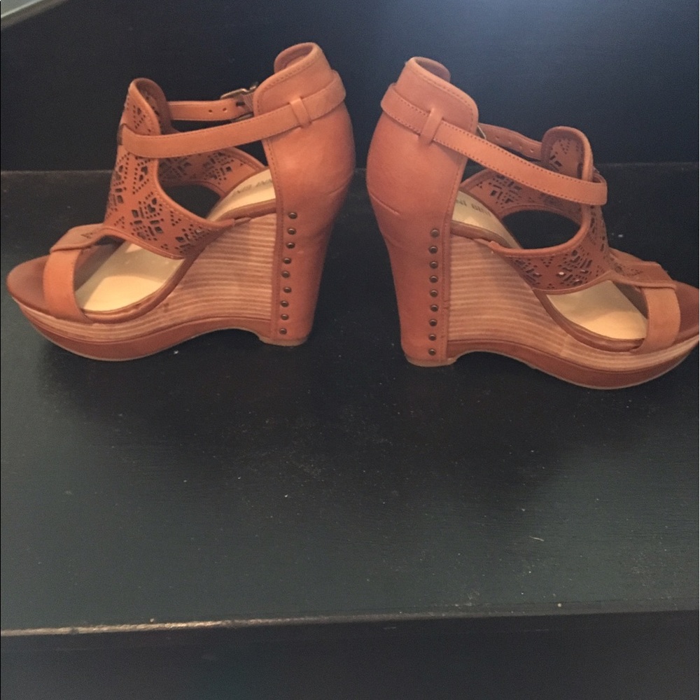 Wedges - Picture 2 of 4