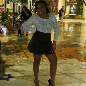 Meet your Posher, Danielle