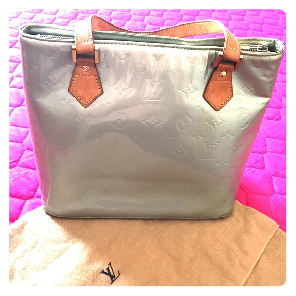 Authentic Louis Vuitton bag - Picture 1 of 4