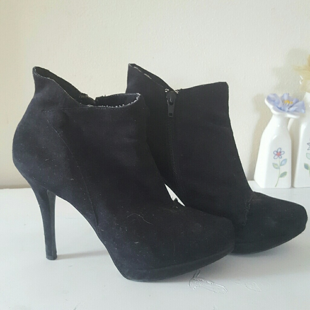 Stiletto booties