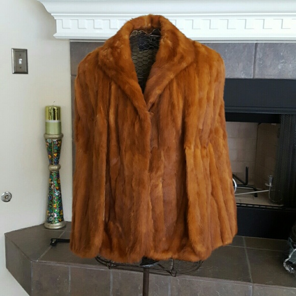 Brownish red fur cape - Picture 1 of 1