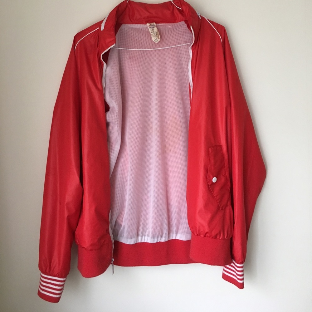 Red Wind Breaker