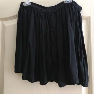AE thin black skirt