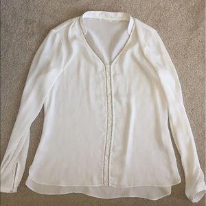 🌟LAST CHANCE🌟 White silky blouse from France