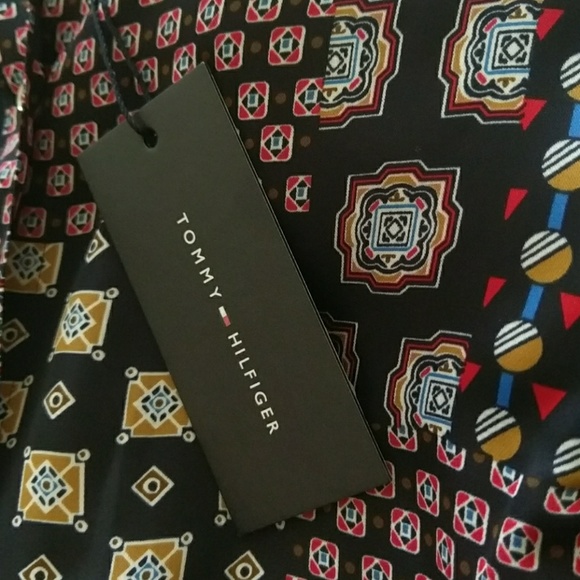 Tommy Hilfiger reto style - Picture 2 of 2