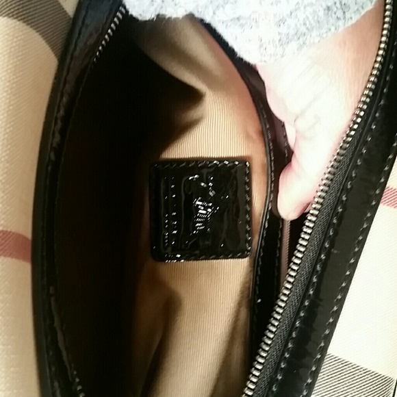 Extra pics of Burberry Satchel - Picture 2 of 4