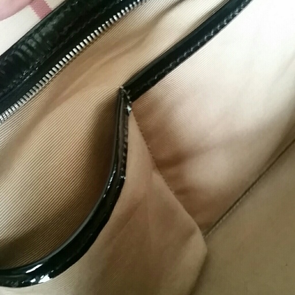 Extra pics of Burberry Satchel - Picture 4 of 4