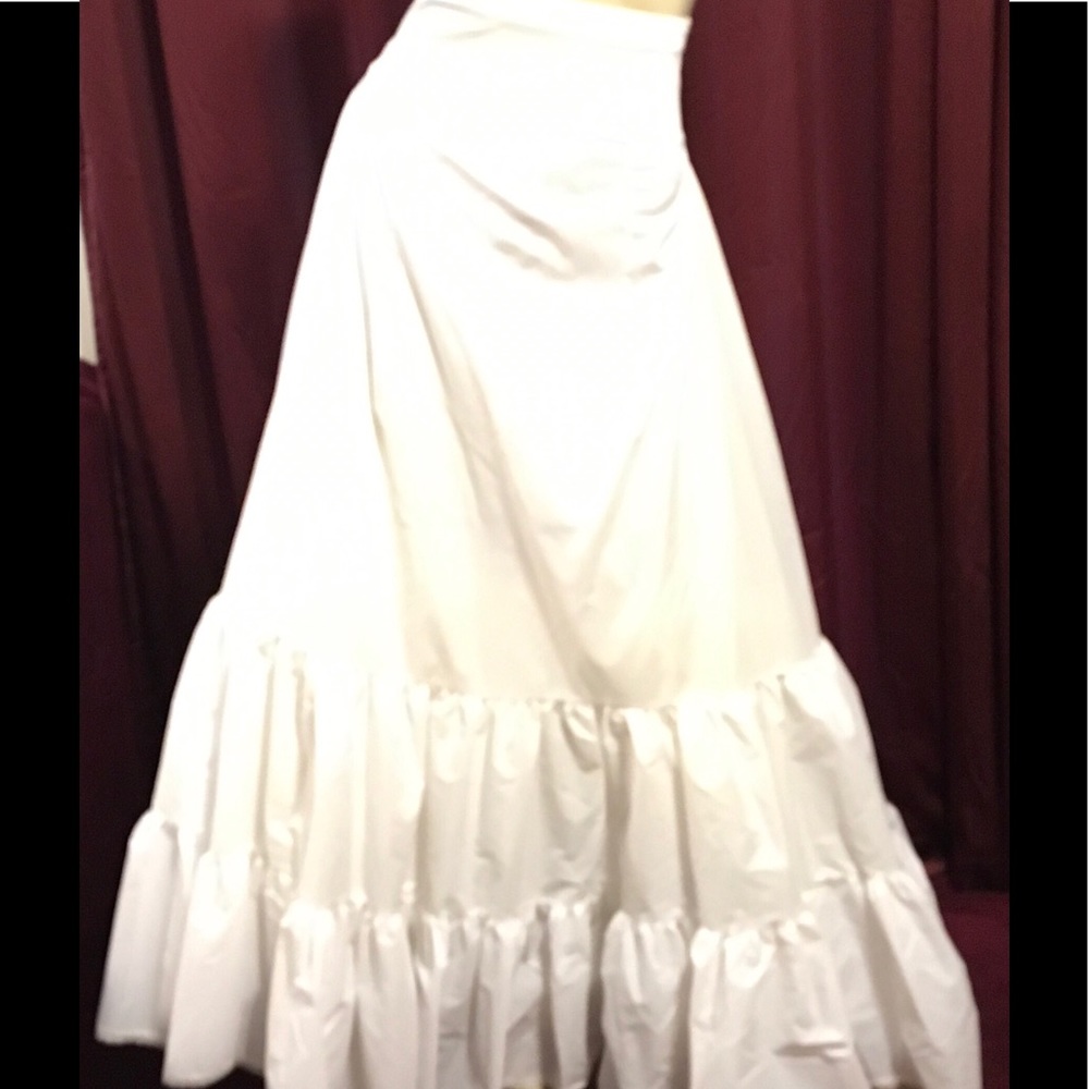 Petticoat crinoline size 12 dress underskirt